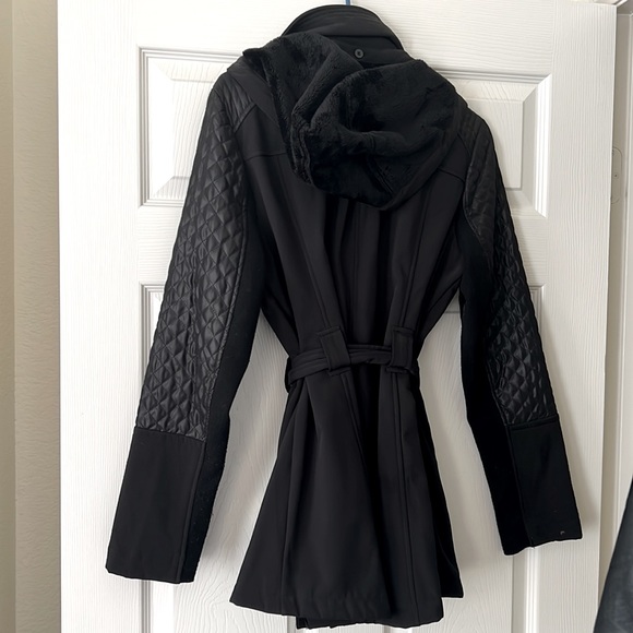 MICHAEL KORS quilted hooded coat - Picture 7 of 10